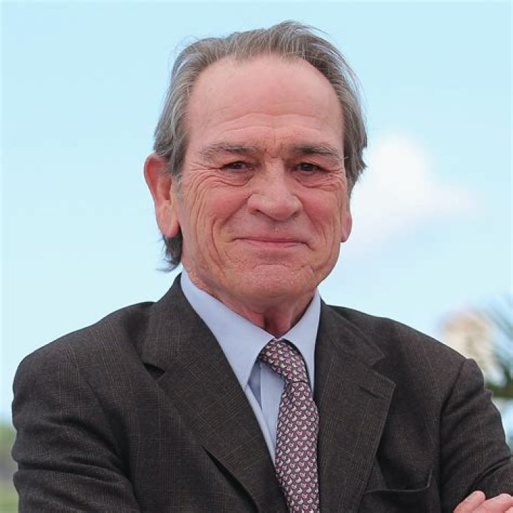Unveiling the Wealth of Tommy Lee Jones: Insights and Surprises Await